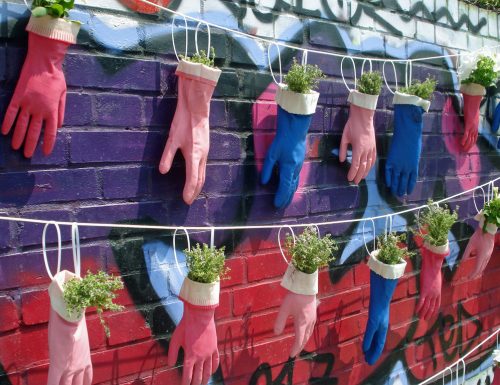 Riciclo creativo: i guanti di gomma
